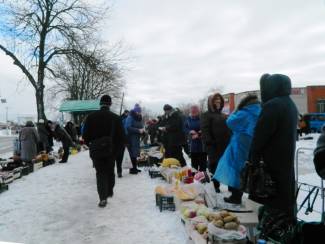 На стыхійных рынках Віцебску павялічылася колькасьць гандляроў