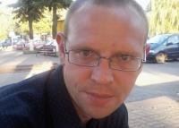 У спісах вызваленых палітвязняў, якім было дазволена застацца ў Беларусі, – жыхар Віцебскага раёна Вячаслаў Малышаў